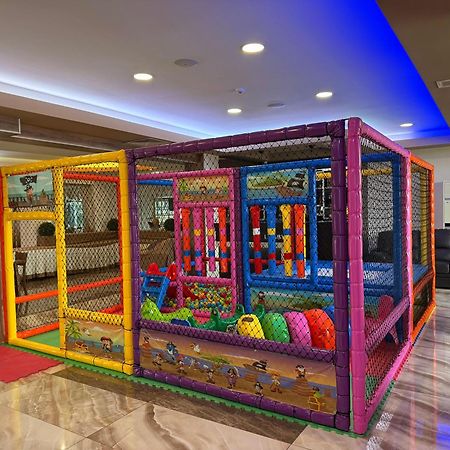 SPA Kompleks Raiski Kat Dimitrovgrad  Luaran gambar