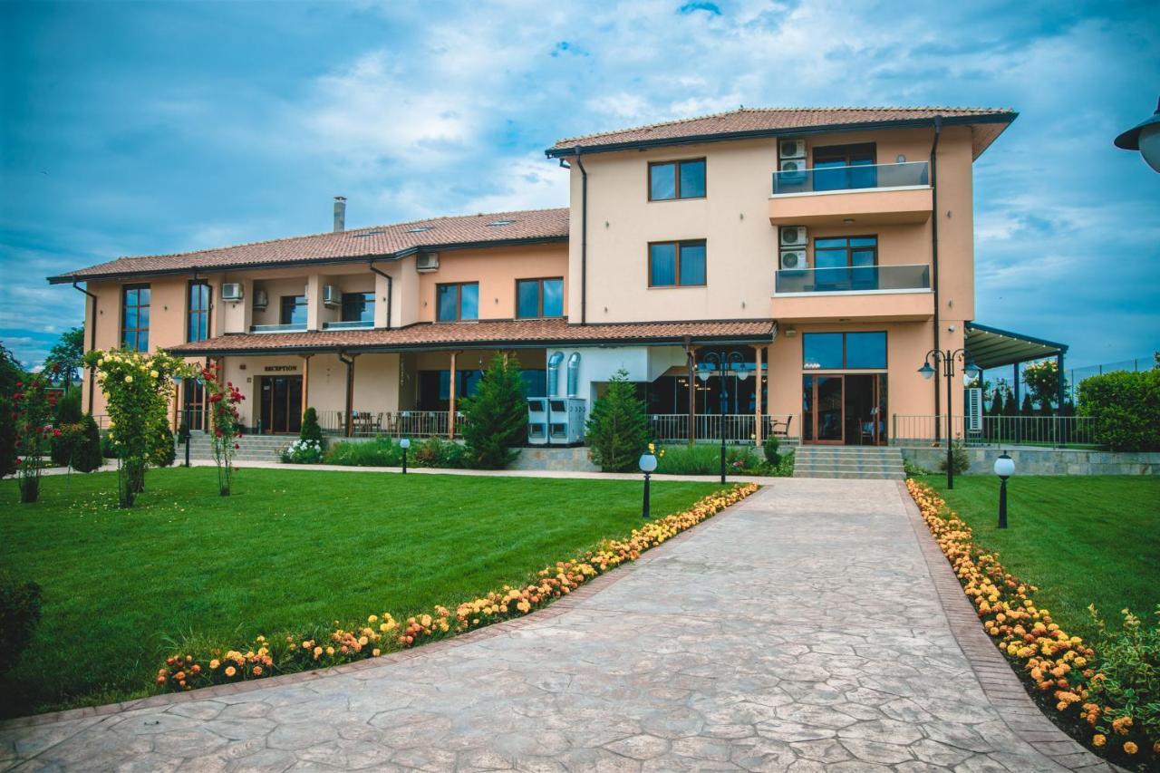 SPA Kompleks Raiski Kat Dimitrovgrad  Luaran gambar