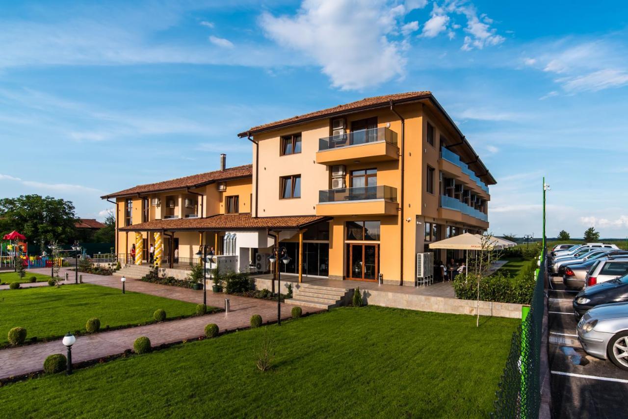 SPA Kompleks Raiski Kat Dimitrovgrad  Luaran gambar