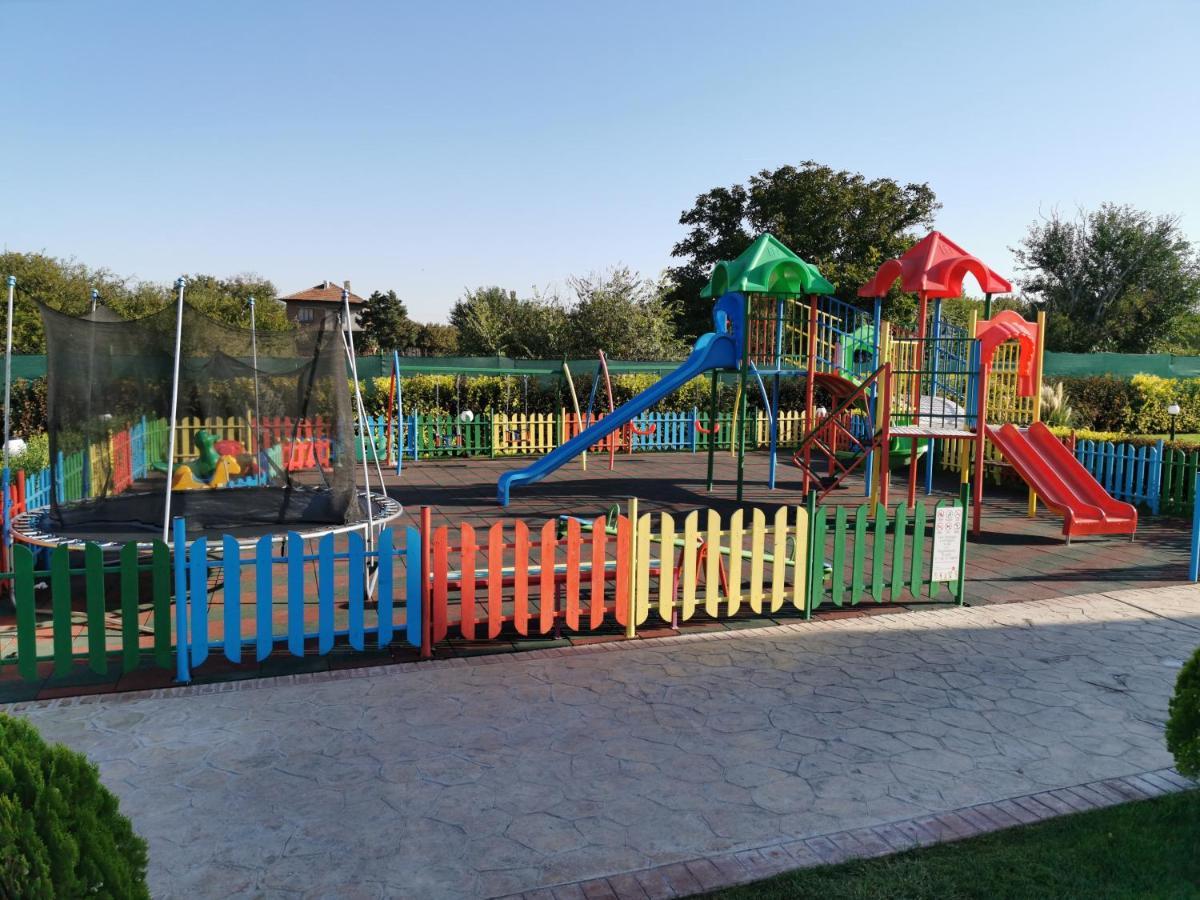 SPA Kompleks Raiski Kat Dimitrovgrad  Luaran gambar
